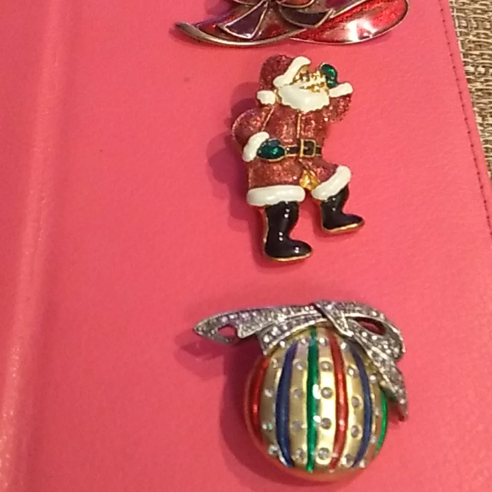 Bundle Of 3 Holiday Brooches